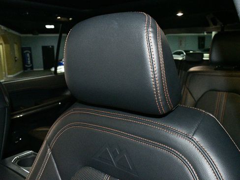 Used 2024 Ford Expedition Timberline image 9