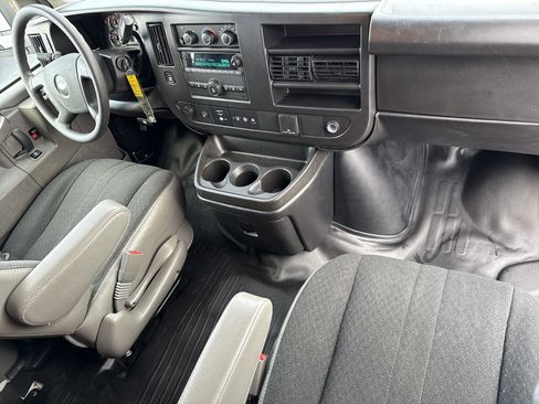 Used 2024 Chevrolet Express 2500 w/ Driver Convenience Package image 26
