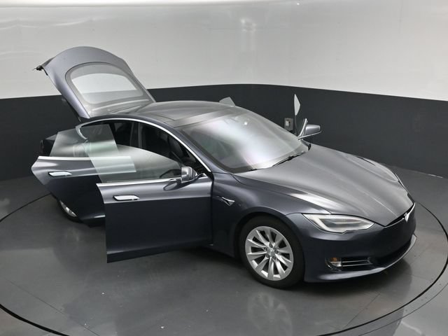 Used 2019 Tesla Model S 100D AWD/4WD image 19