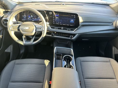 Certified 2025 Chevrolet Equinox LT image 18