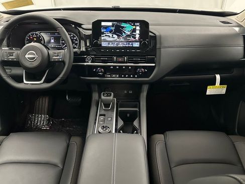 Used 2024 Nissan Pathfinder SL w/ SL Premium Package AWD/4WD image 20