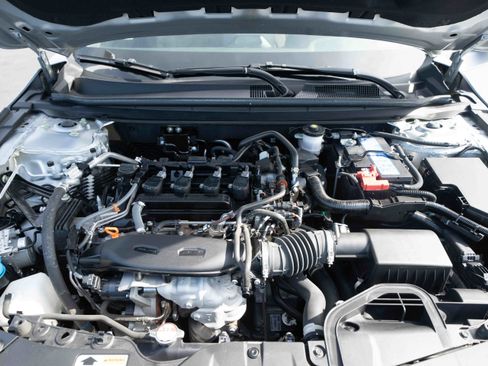 Used 2025 Honda Accord SE image 30