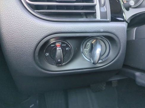 Used 2025 Porsche Macan image 35