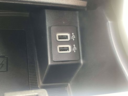 Used 2020 Ford Edge SEL w/ Convenience Package FWD image 18