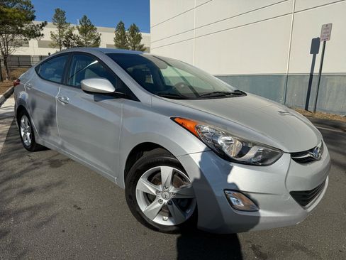 Used 2013 Hyundai Elantra GLS w/ Preferred Pkg image 1