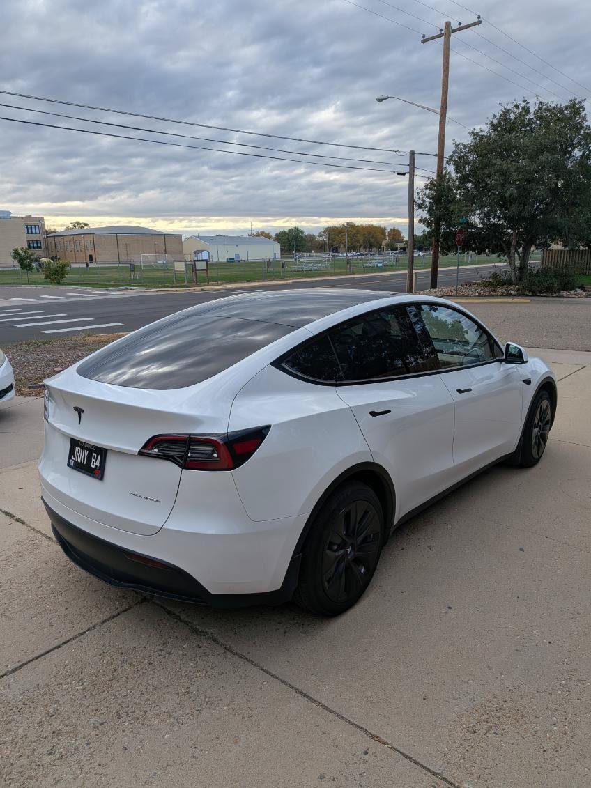 Used 2023 Tesla Model Y Long Range AWD/4WD image 4