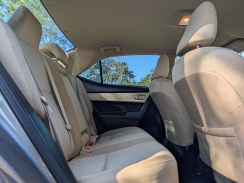 Used 2019 Toyota Corolla LE image 15