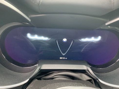 Used 2024 Alfa Romeo Stelvio Veloce AWD/4WD image 10