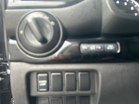Used 2023 Nissan Titan SV w/ Accessory Utility Package RWD image 19