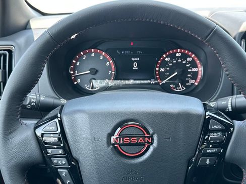 New 2025 Nissan Frontier PRO-4X w/ Tow Package image 22