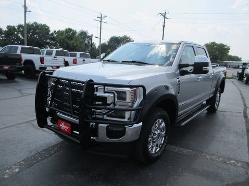 Used 2021 Ford F250 Lariat w/ Lariat Ultimate Package AWD/4WD image 10