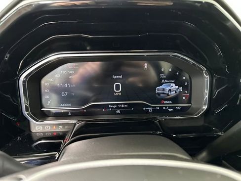 New 2025 GMC Sierra 1500 Elevation image 17