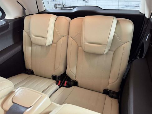 Used 2017 Mercedes-Benz GLS 450 4MATIC image 35