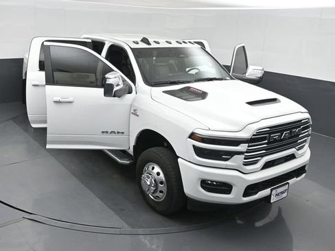 Used 2026 RAM 3500 Laramie w/ Max Tow Package AWD/4WD image 51