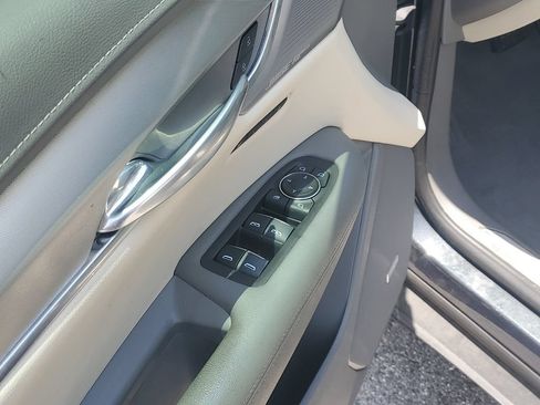 Used 2021 Cadillac XT5 Premium Luxury FWD image 25
