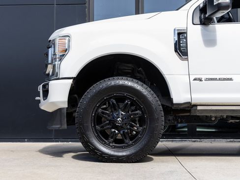 Used 2020 Ford F250 Platinum w/ FX4 Off-Road Package image 11