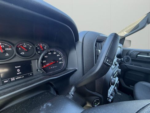 Used 2023 Chevrolet Silverado 1500 Custom AWD/4WD image 21