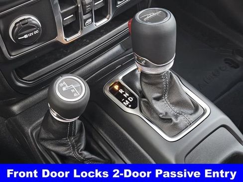 New 2025 Jeep Gladiator Sport image 22