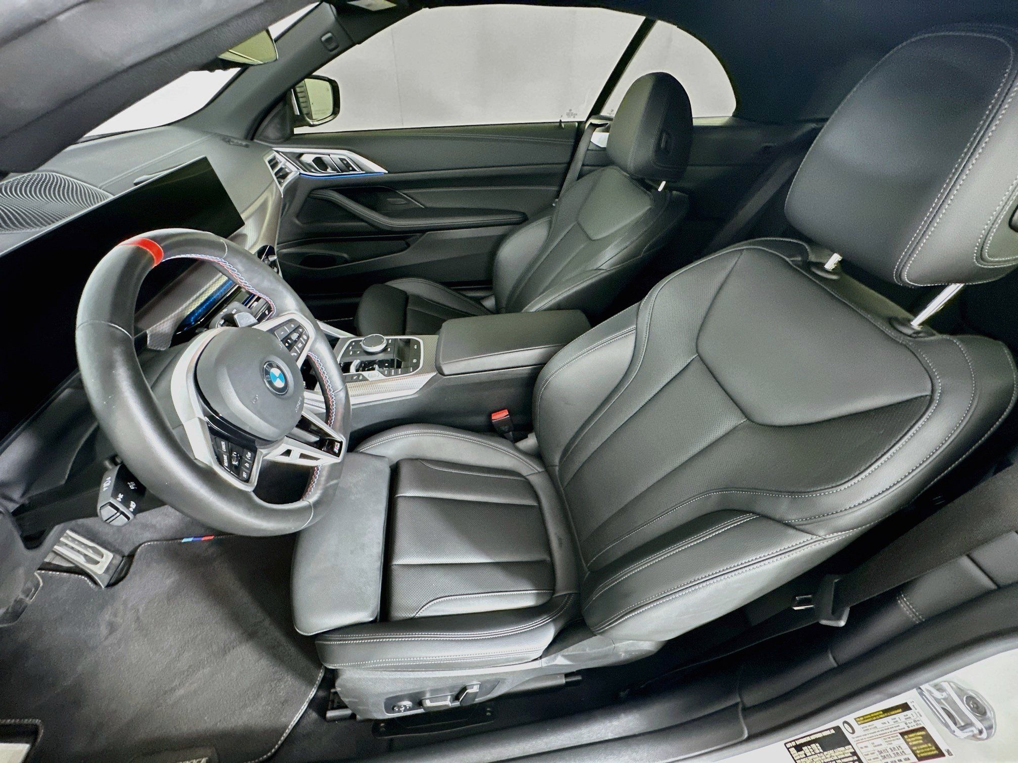 Used 2025 BMW M440i Convertible RWD image 13