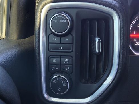 Used 2022 Chevrolet Silverado 3500 LT w/ Convenience Package image 14