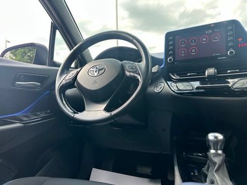 Used 2021 Toyota C-HR XLE FWD image 46