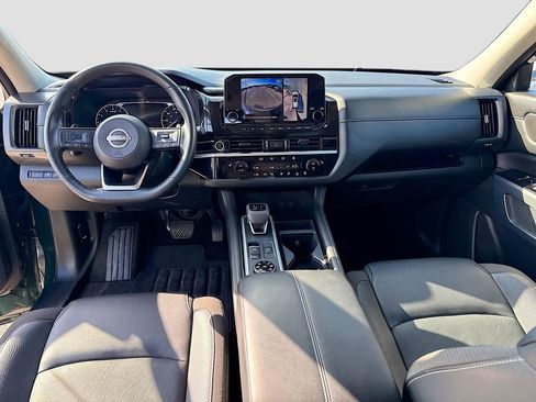 Used 2024 Nissan Pathfinder SL w/ Cargo Package image 21