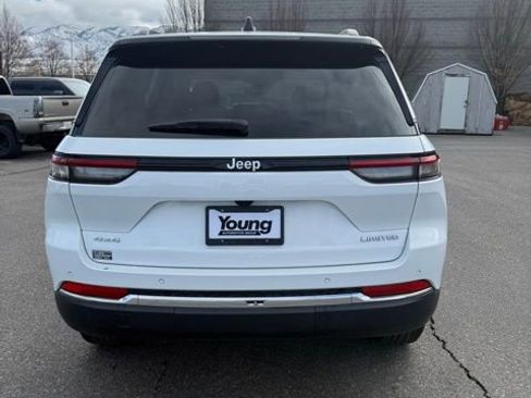 Used 2024 Jeep Grand Cherokee Limited image 7