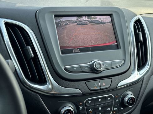 Used 2024 Chevrolet Equinox LT image 25