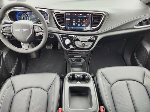 New 2026 Chrysler Pacifica Select image 20