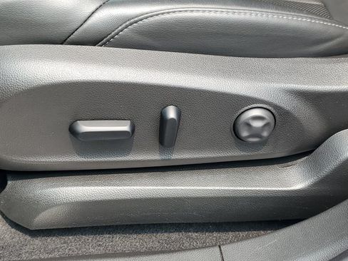 Used 2020 Buick Envision Essence AWD/4WD image 6