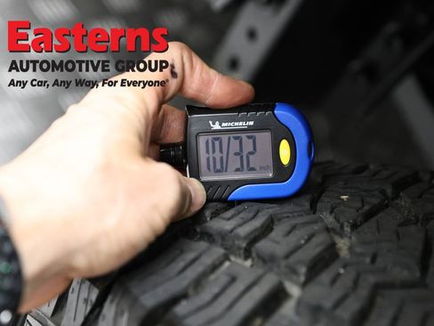 Used 2024 Jeep Wrangler Unlimited Rubicon 4xe AWD/4WD image 29