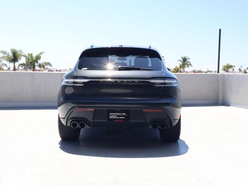 Certified 2026 Porsche Macan AWD/4WD image 10
