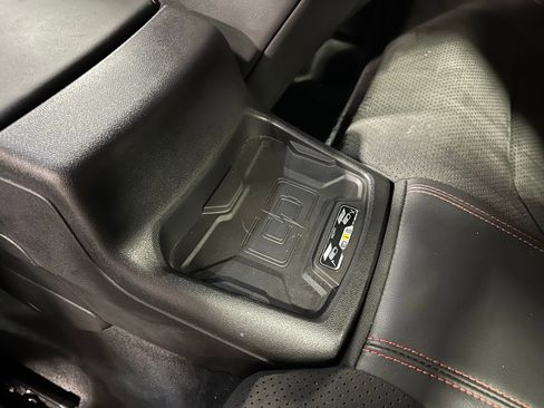 Used 2019 Chevrolet Camaro ZL1 image 29