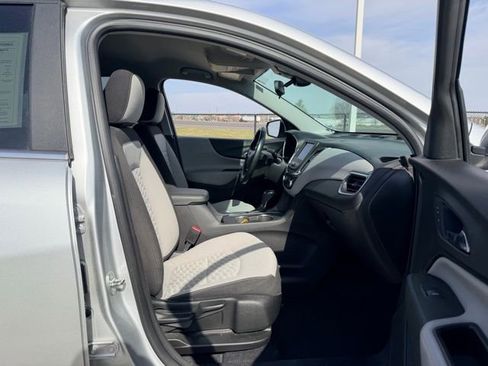 Certified 2021 Chevrolet Equinox LT image 11
