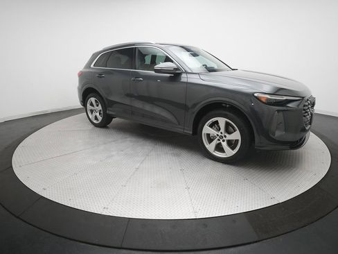 New 2025 Audi Q5 Premium Plus image 38