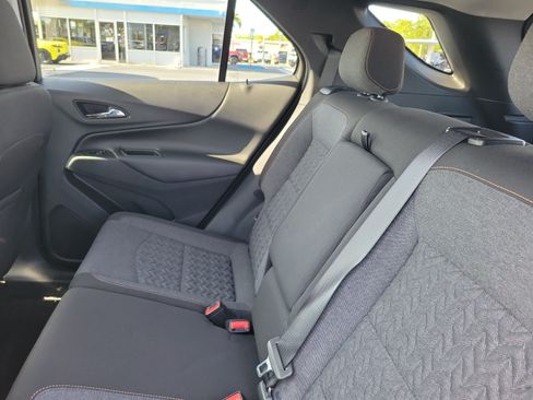 Used 2024 Chevrolet Equinox LT FWD image 10