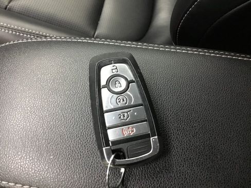 Used 2024 Ford Escape Platinum image 10