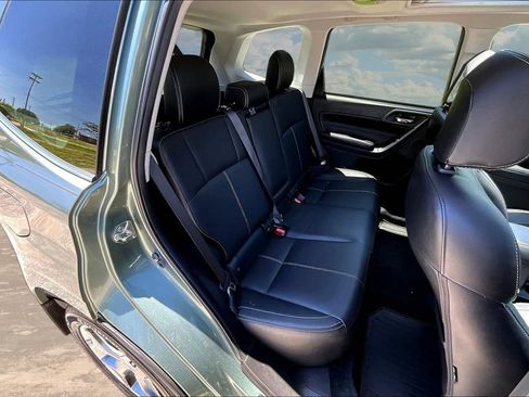 Used 2017 Subaru Forester 2.5i Touring AWD/4WD image 25