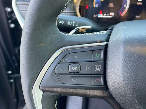 New 2026 Jeep Grand Cherokee Altitude AWD/4WD image 14