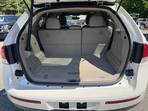 Used 2015 Lincoln MKX FWD w/ Equipment Group 102A image 13