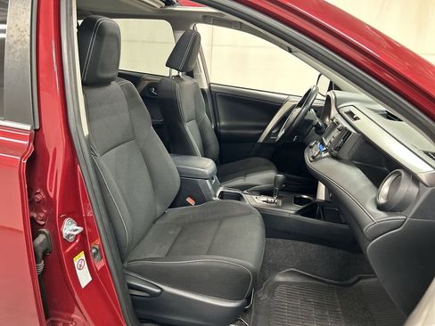 Used 2018 Toyota RAV4 XLE w/ Plus Extra Value Package image 23