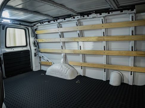 Used 2024 GMC Savana 2500 w/ Driver Convenience Package image 36