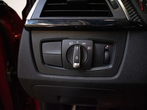 Used 2018 BMW M3 RWD image 19