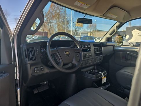 New 2025 Chevrolet Express 3500 w/ Driver Convenience Package image 4