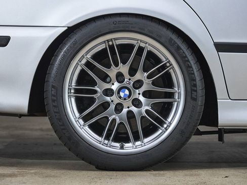 Used 2003 BMW M5 RWD image 45