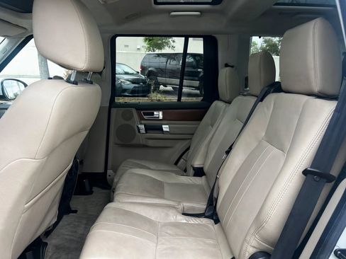 Used 2016 Land Rover LR4 HSE image 7
