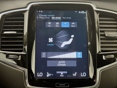 Used 2022 Volvo XC90 T6 Inscription w/ Climate Package image 24