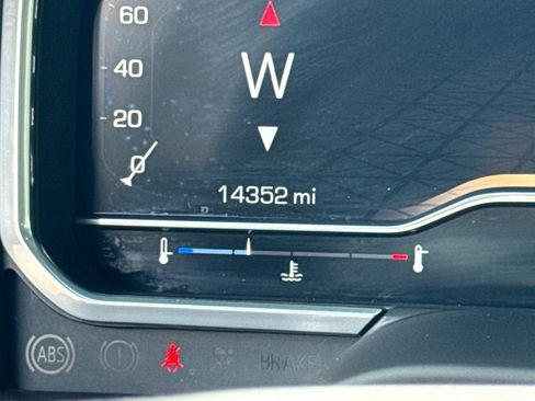 Used 2024 GMC Sierra 2500 Denali w/ Technology Package image 27