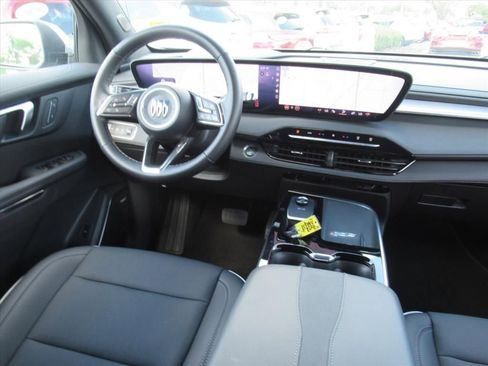 Used 2026 Buick Enclave Preferred FWD image 13