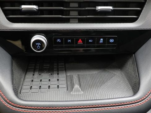 Used 2025 Ford Explorer ST AWD/4WD image 25
